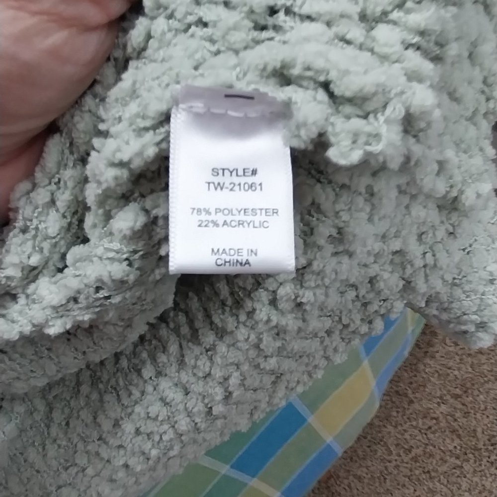 2763 Size XL Zenana Sage Green Popcorn Knit Sweater Cardigan - Picture 7 of 9
